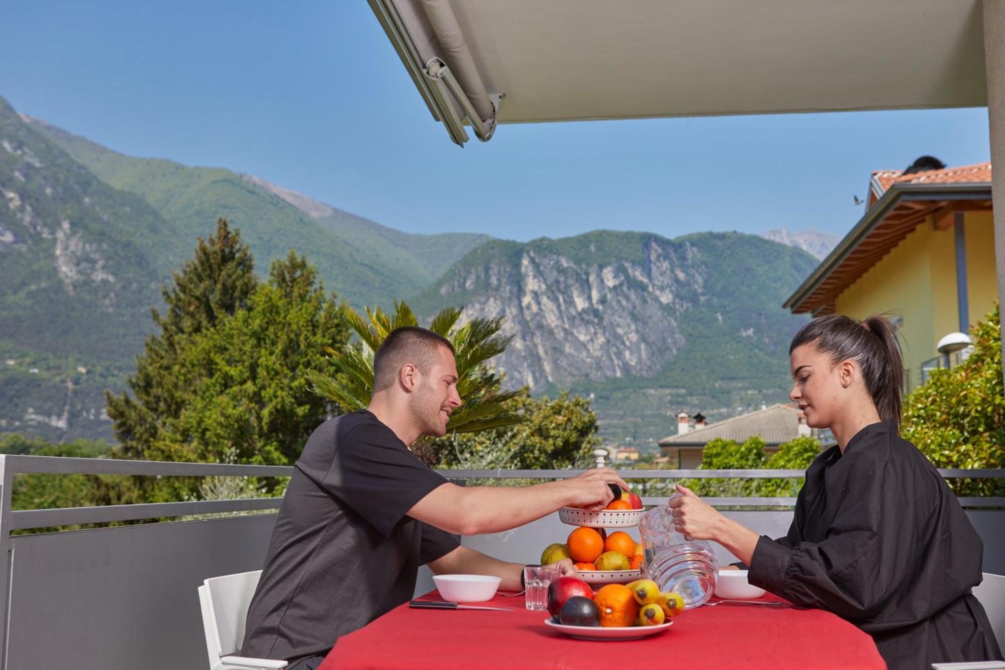 Appartamenti Sant'Alessandro Riva del Garda Luaran gambar